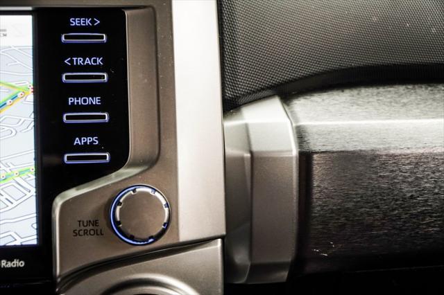 Photo of 2021 Super White Toyota 4Runner