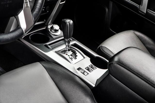 Photo of 2021 Super White Toyota 4Runner