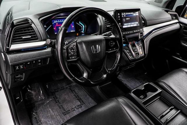 Photo of 2022 Platinum White Pearl Honda Odyssey
