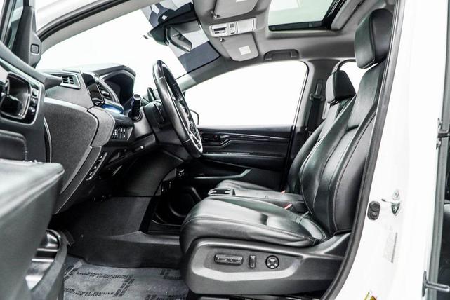 Photo of 2022 Platinum White Pearl Honda Odyssey