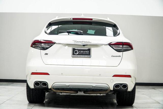 Photo of 2021 Bianco Maserati Levante