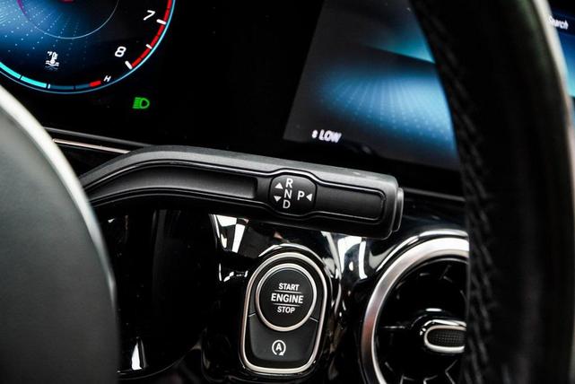 Photo of 2021 White Mercedes-Benz GLA 250