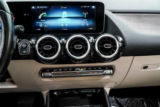 Photo of 2021 White Mercedes-Benz GLA 250
