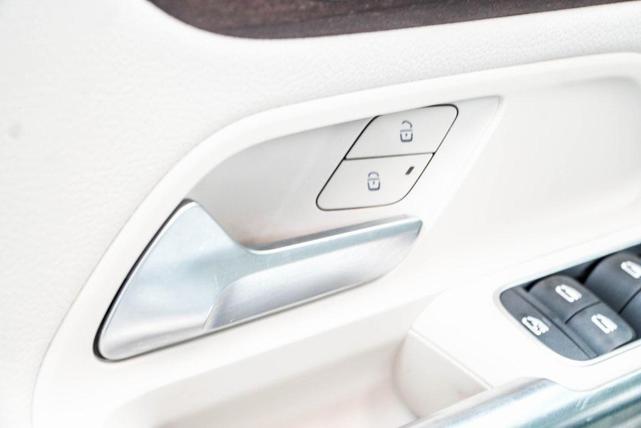 Photo of 2021 White Mercedes-Benz GLA 250