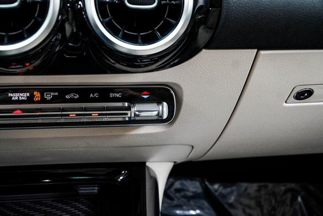 Photo of 2021 White Mercedes-Benz GLA 250
