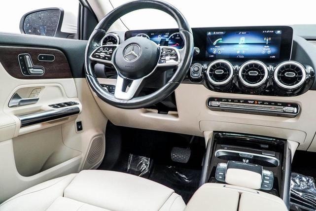 Photo of 2021 White Mercedes-Benz GLA 250