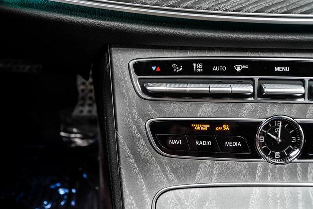 Photo of 2020 Gray Mercedes-Benz CLS 450