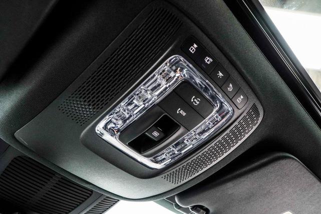 Photo of 2024 Cirrus Silver Metallic Mercedes-Benz GLE 450 Plug-In Hybrid