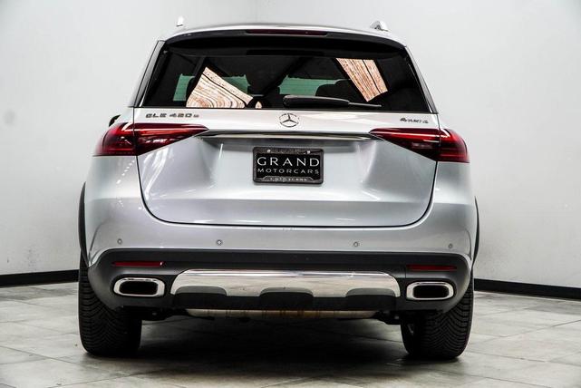 Photo of 2024 Cirrus Silver Metallic Mercedes-Benz GLE 450 Plug-In Hybrid