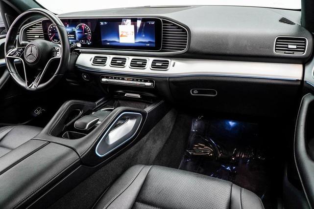 Photo of 2024 Cirrus Silver Metallic Mercedes-Benz GLE 450 Plug-In Hybrid