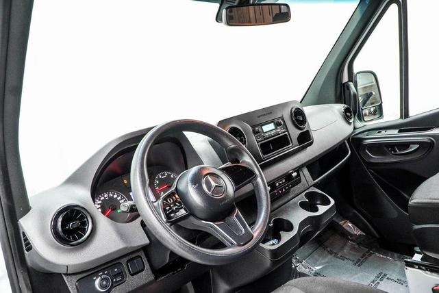 Photo of 2022 White Mercedes-Benz Sprinter 2500