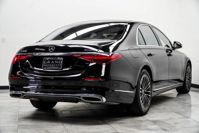 Photo of 2022 Black Mercedes-Benz S-Class