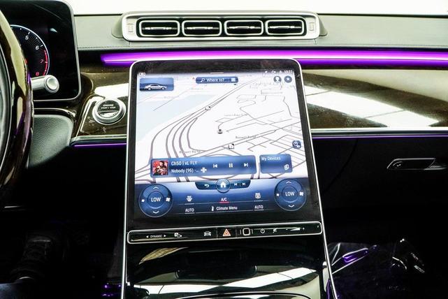 Photo of 2022 Black Mercedes-Benz S-Class