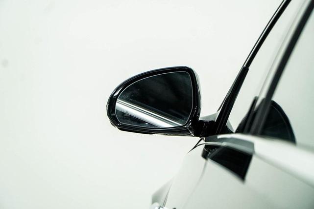 Photo of 2022 Black Mercedes-Benz S-Class