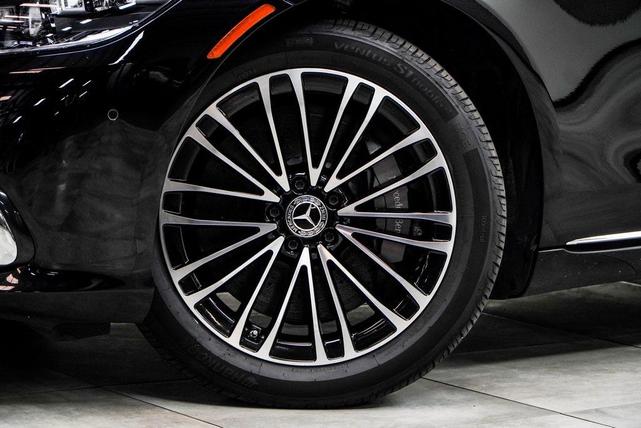 Photo of 2022 Black Mercedes-Benz S-Class