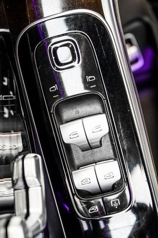 Photo of 2022 Black Mercedes-Benz S-Class