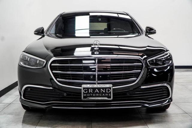 Photo of 2022 Black Mercedes-Benz S-Class