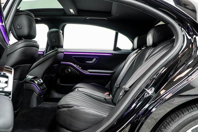 Photo of 2022 Black Mercedes-Benz S-Class