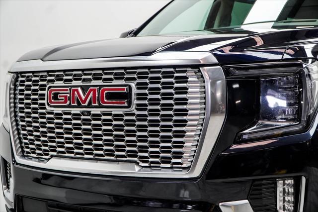 Photo of 2022 Midnight Blue Metallic GMC Yukon XL