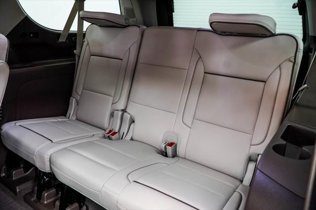 Photo of 2022 Midnight Blue Metallic GMC Yukon XL