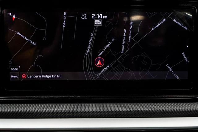 Photo of 2022 Glacial White Pearl Kia K5