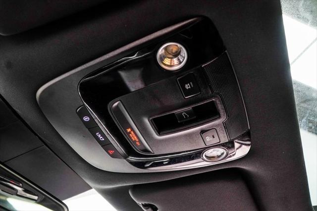 Photo of 2022 Glacial White Pearl Kia K5