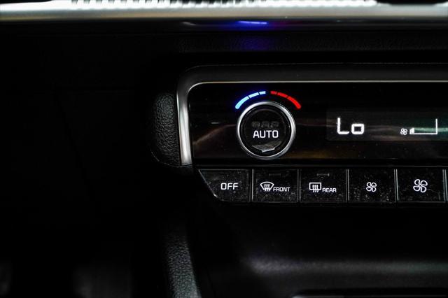 Photo of 2022 Glacial White Pearl Kia K5