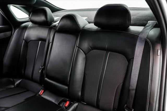 Photo of 2022 Glacial White Pearl Kia K5