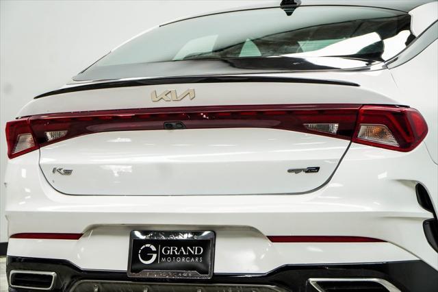 Photo of 2022 Glacial White Pearl Kia K5