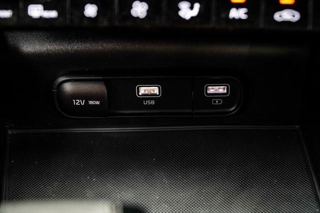 Photo of 2022 Glacial White Pearl Kia K5