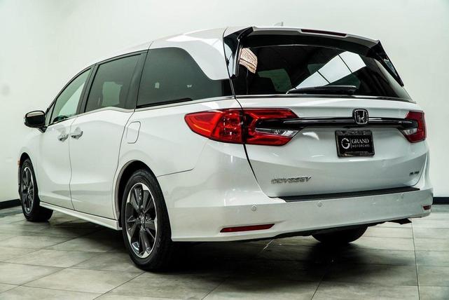 Photo of 2023 Platinum White Pearl Honda Odyssey