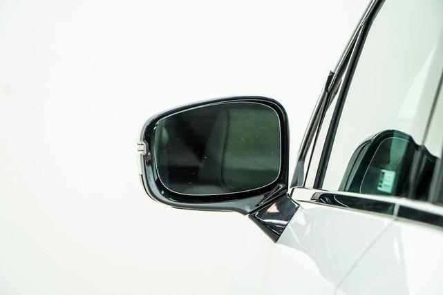 Photo of 2023 Platinum White Pearl Honda Odyssey