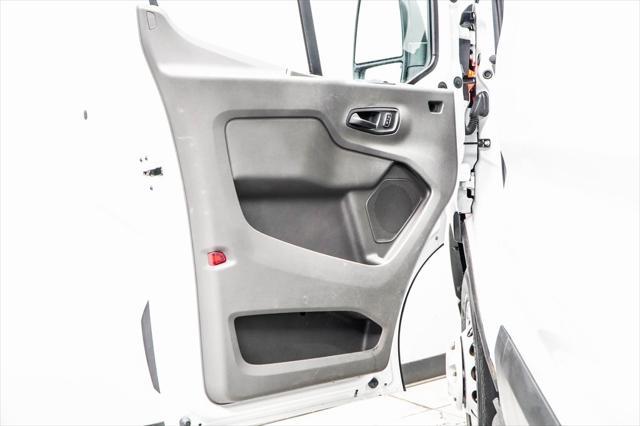 Photo of 2024 Oxford White Ford Transit-350