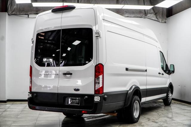 Photo of 2024 Oxford White Ford Transit-350