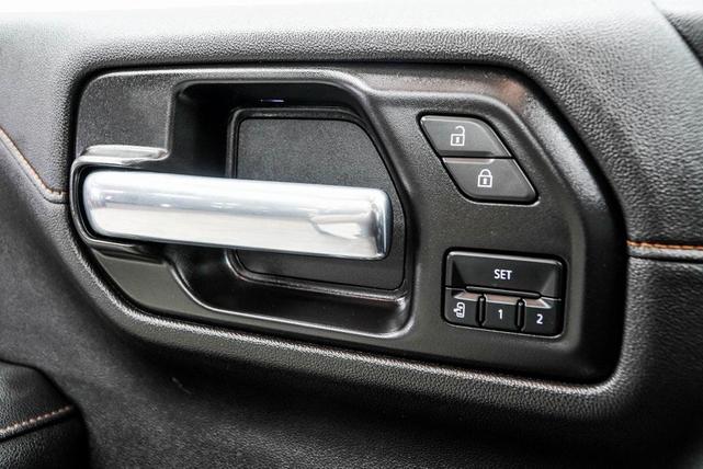 Photo of 2021 Summit White GMC Sierra 1500