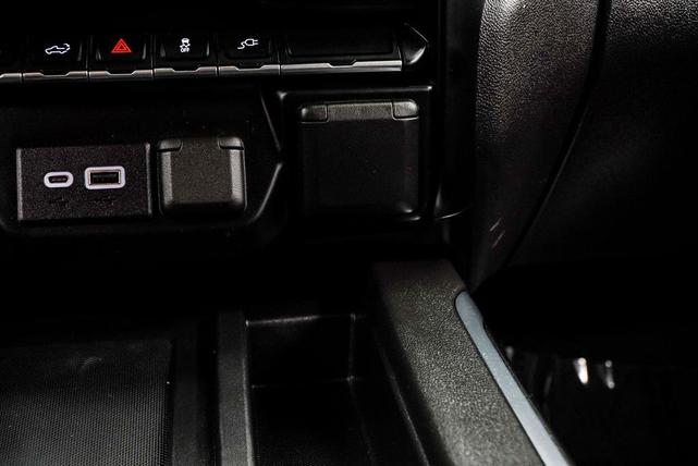 Photo of 2021 Summit White GMC Sierra 1500