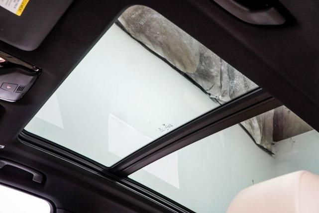 Photo of 2022 Arctic Grey Metallic BMW X5