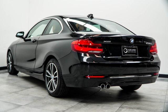 Photo of 2018 Black Sapphire Metallic BMW 230