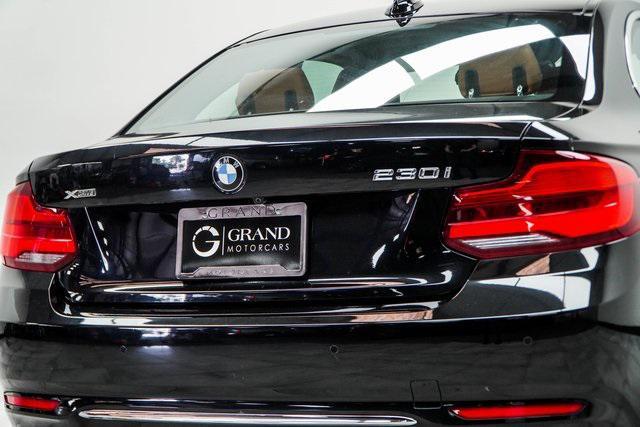 Photo of 2018 Black Sapphire Metallic BMW 230