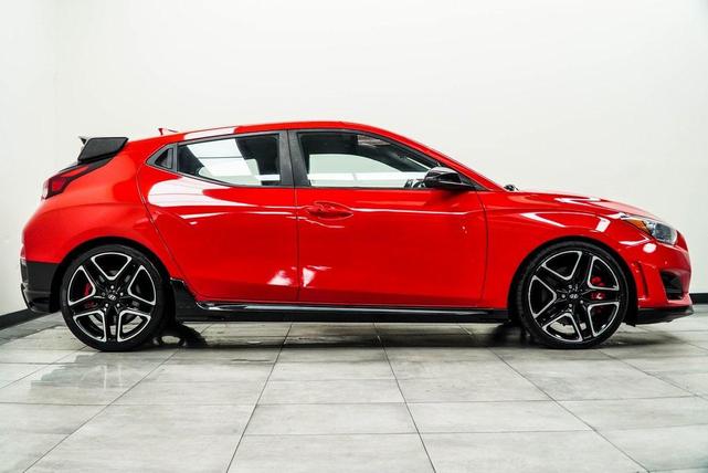 Photo of 2021 Racing Red w/Black Roof Hyundai Veloster N