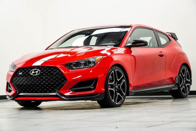 Photo of 2021 Racing Red w/Black Roof Hyundai Veloster N