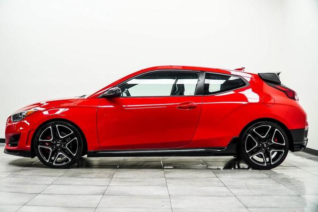 Photo of 2021 Racing Red w/Black Roof Hyundai Veloster N