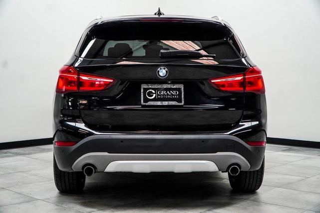 Photo of 2017 Black Sapphire Metallic BMW X1