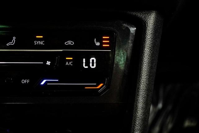 Photo of 2024 Opal White Pearl Volkswagen Tiguan