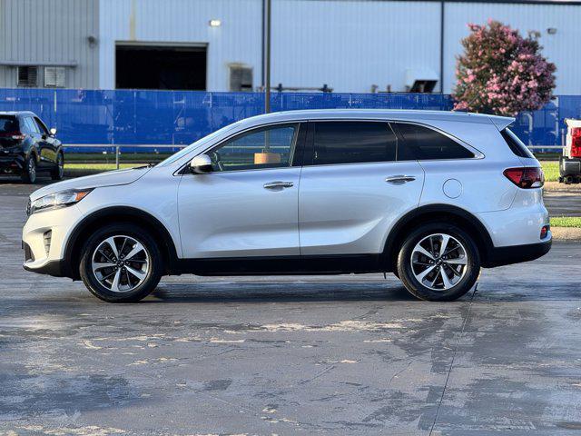 Photo of 2020 Silver Kia Sorento