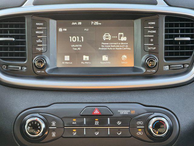 Photo of 2020 Silver Kia Sorento