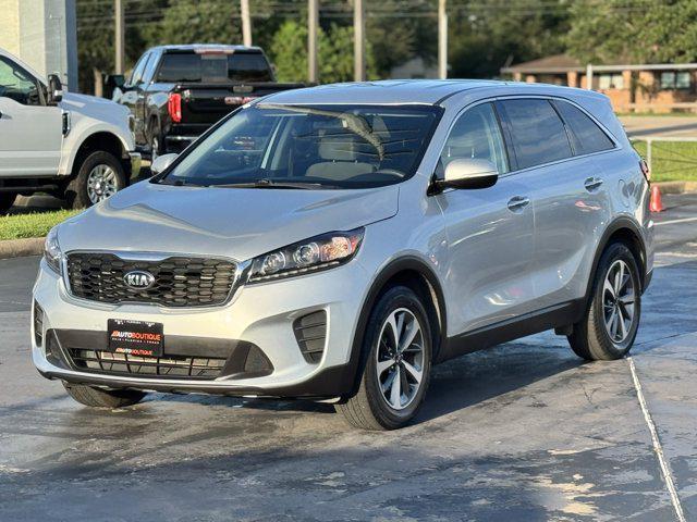 Photo of 2020 Silver Kia Sorento