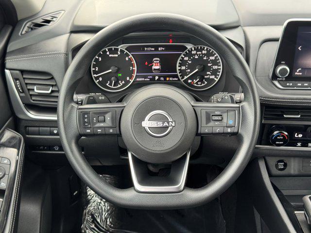 Photo of 2024 Brilliant Silver Metallic Nissan Rogue