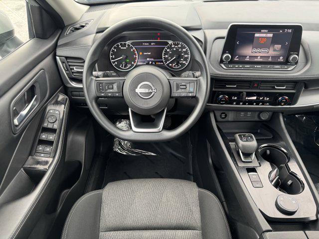 Photo of 2024 Brilliant Silver Metallic Nissan Rogue