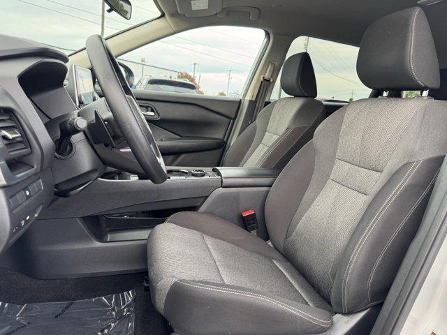 Photo of 2024 Brilliant Silver Metallic Nissan Rogue